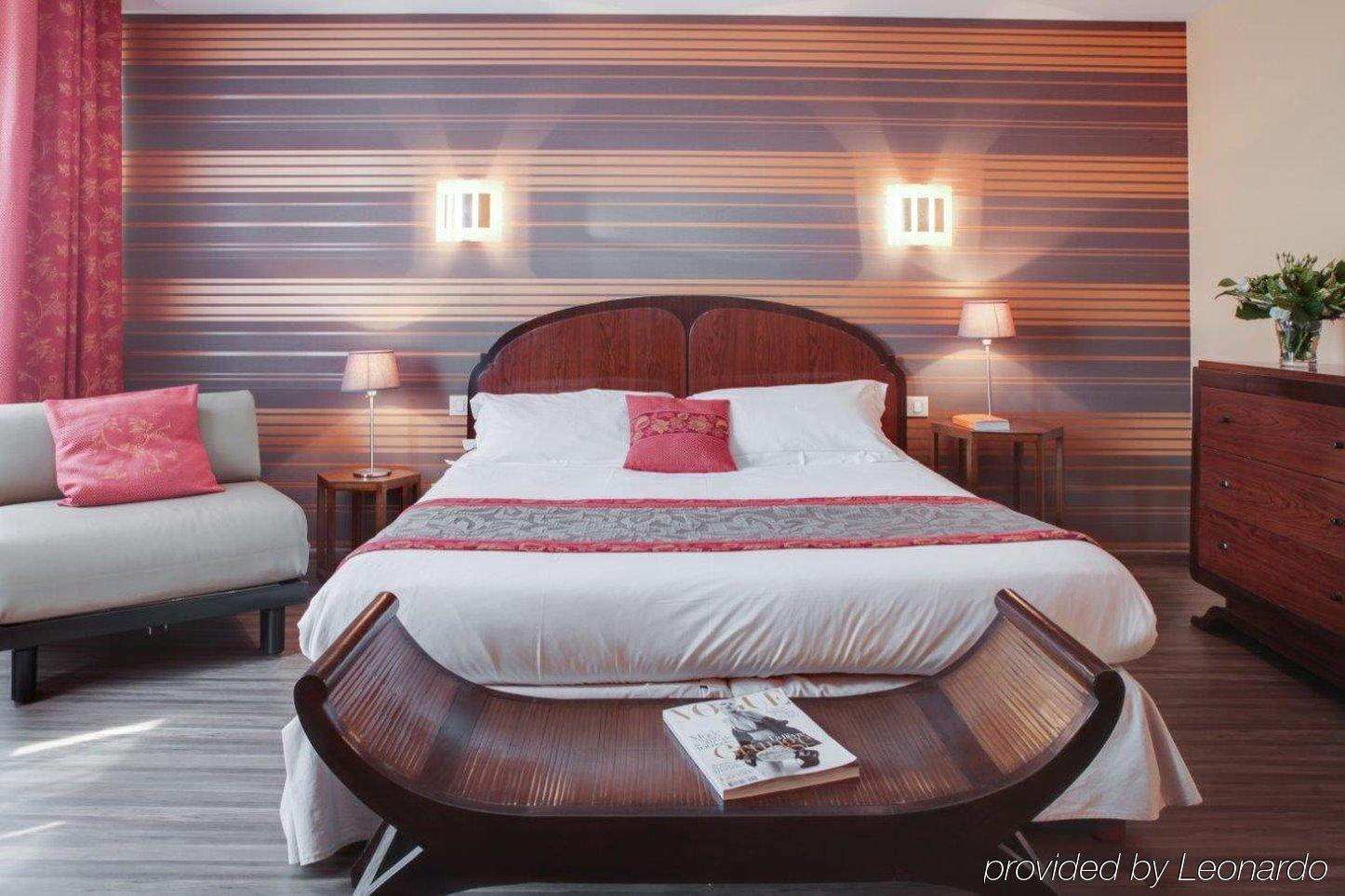 The Originals Boutique, Victoria, 3*